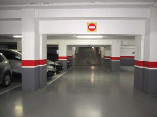 Garaje en alquiler en Pº Zorrilla - Cuatro de Marzo en Valladolid