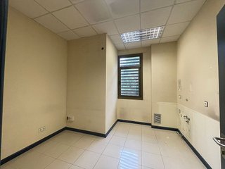 Local comercial en alquiler en Cascajos - Piqueras en Logroño