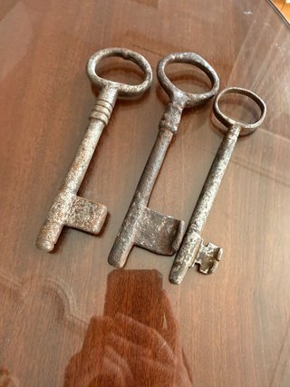 Set di 3 chiavi antiche in ferro