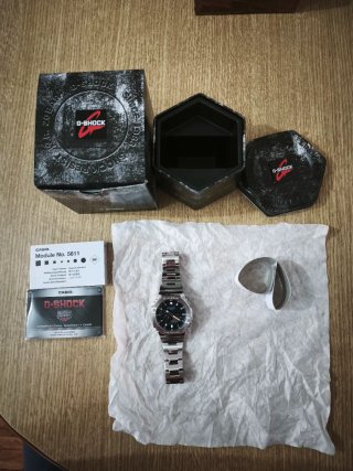 Reloj Casio G-Shock GM-2110D