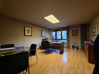Oficina en venta en Milán - Pumarín - Teatinos en Oviedo