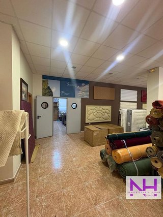 Local comercial en venta en Zona Piscinas en Burriana