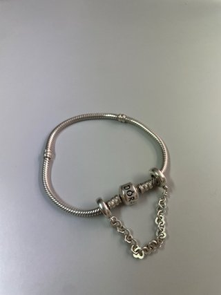 Pulsera Pandora Plata con Cadena de Seguridad