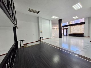 Local comercial en venta en Centro en Torrelavega