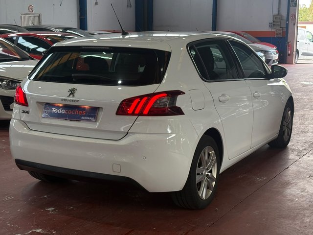 Peugeot 308 5P Active Pack BlueHDi 130 S&S MAN