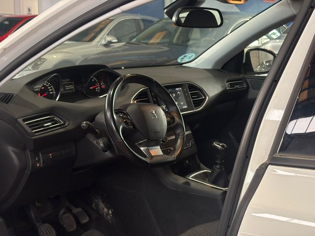 Peugeot 308 5P Active Pack BlueHDi 130 S&S MAN