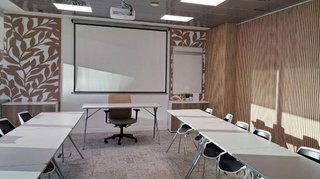 Oficina en alquiler en Les Corts en Barcelona