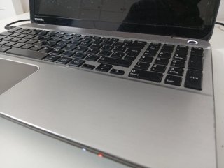 Portátil Toshiba Satellite P50-A-12Z