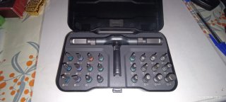 Caja de puntas de destornillador