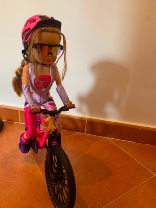 Muñeca Nancy Ciclista con Bicicleta