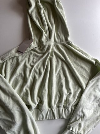 Sudadera corta de terciopelo Bershka