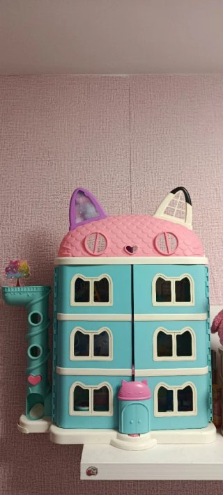 Casa de muñecas Gaby con accesorios.
