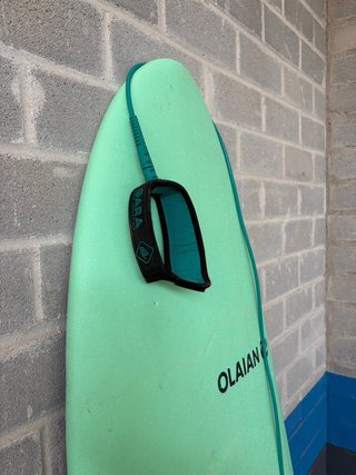 Tabla de Surf Olaian y Neopreno 3 mm