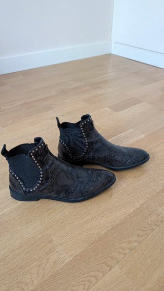 Botines Zara con Tachuelas Talla 38