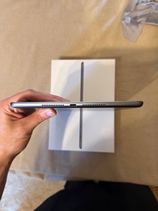 iPad 9ª Gen 10.9 2021 64gb sin cargador