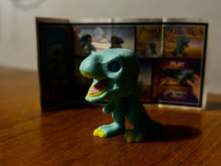 Sorpresa Kinder Joy Jurassic World T-Rex