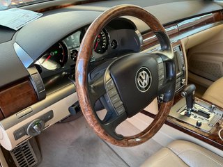 Volkswagen Phaeton 2011