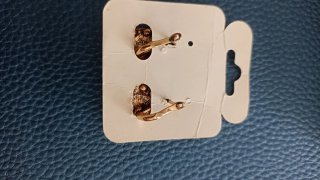 Pendientes Redondos Negros y Dorados