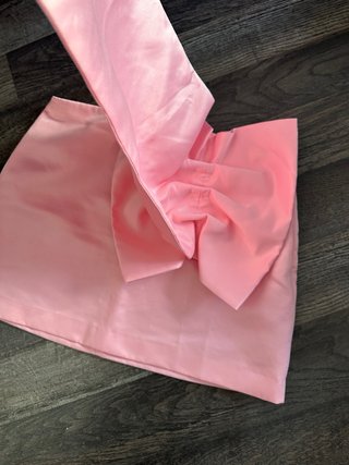 Falda rosa lazo