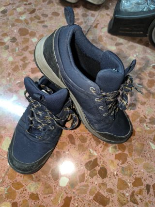 Zapatillas de Montaña Azul Marino Quechua talla 42