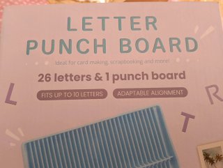 Letter Punch Board - Troqueladora de letras