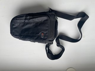 Mochila Fotográfica Lowepro BP250 AWII