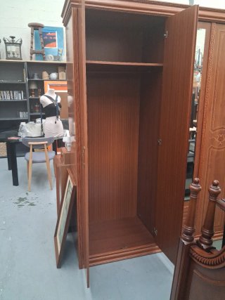 Armario madera maciza clásico gran capacidad