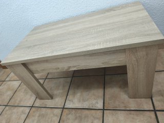 Mesa de centro de madera color beige