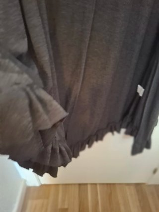 Kimono gris con volantes da talla