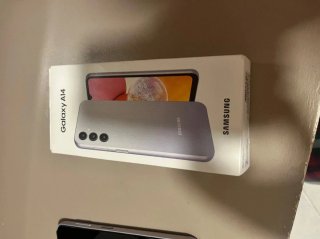 Samsung Galaxy A14 5G Plata 64GB