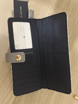 Cartera Tommy Hilfiger nueva
