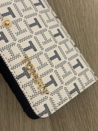 Cartera Tommy Hilfiger nueva