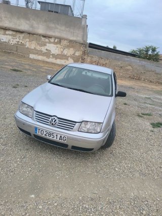 Volkswagen Bora 2000