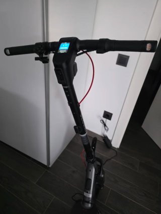 Ninebot F3 Patinete Eléctrico con 1 km de uso