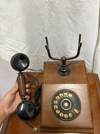 Teléfono Antiguo de Rueda
