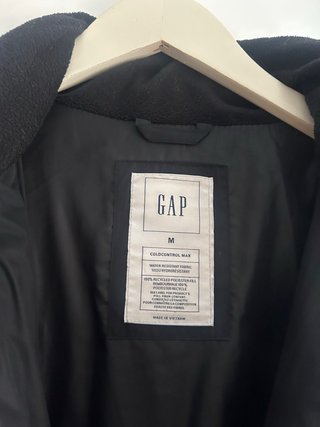 Abrigo Acolchado GAP Negro Talla M