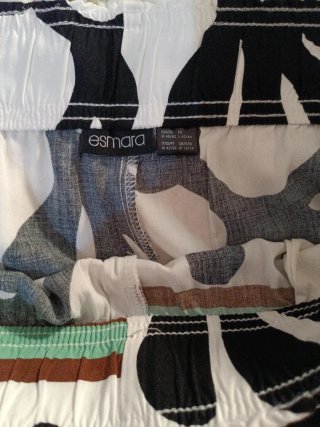 Pantalón ancho estampado Talla M