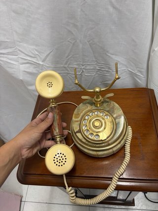 Teléfono Antiguo de Rueda