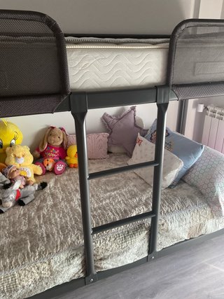 Litera gris IKEA