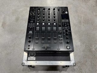 Pioneer DJ DJM-900NXS2 + Flightcase
