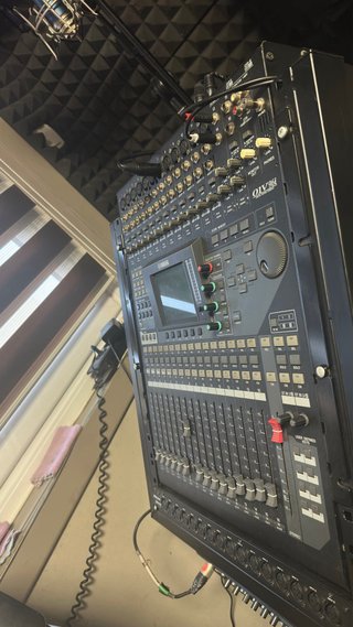 Yamaha 01V96i + MY8-AT ADAT + Flight Case