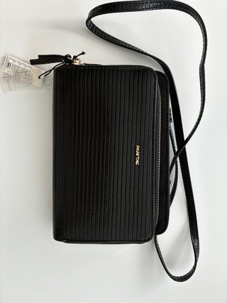 Bolso pequeño Parfois negro Tamaño 20x14 cm