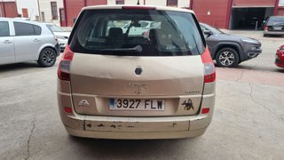 Renault Grand Scenic 2007 VENTA EN ESTADO SIN GARA