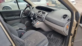 Renault Grand Scenic 2007 VENTA EN ESTADO SIN GARA