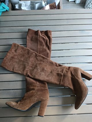 Botas de Piel Ante Marrón