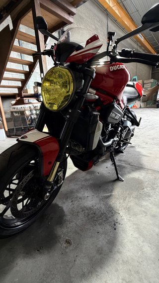 Ducati Monster 1200 R