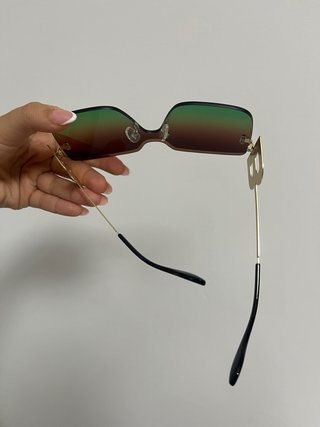 Gafas de sol Burberry B doradas y verdes