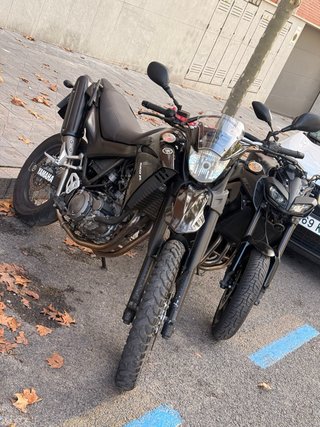 Yamaha XT660R Negra