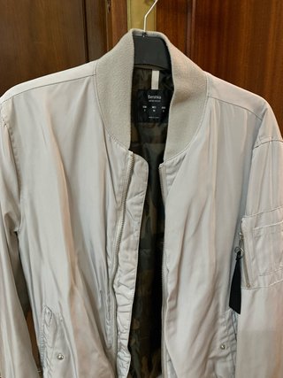 Bomber Bershka Beige Talla S