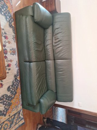 2 Divani in Pelle Verde